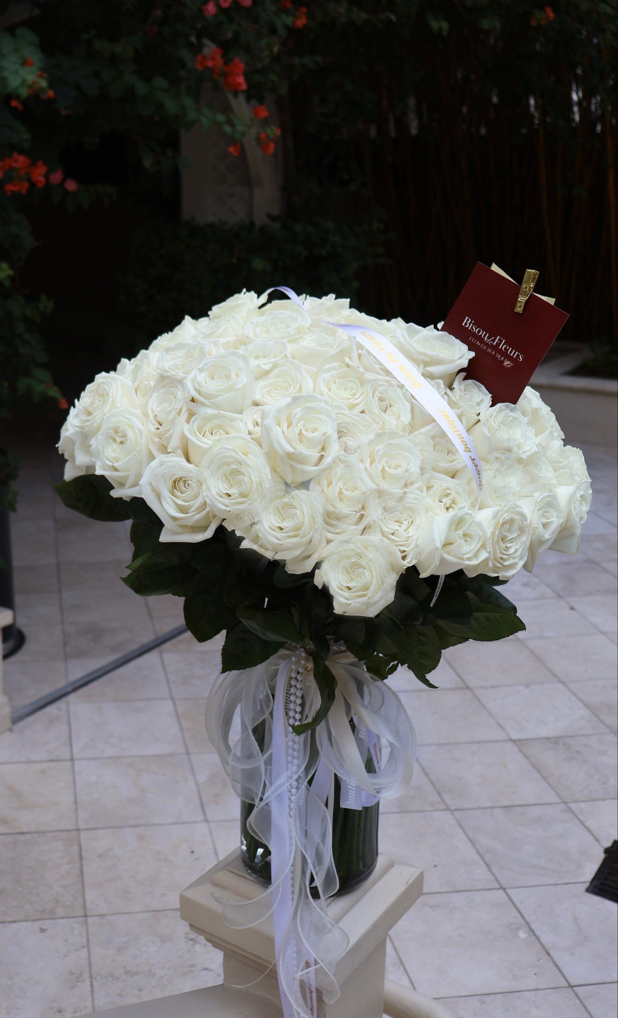 101 white roses