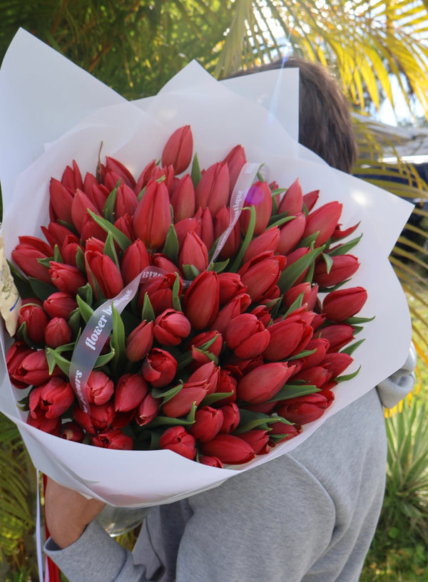 101 Red Tulip